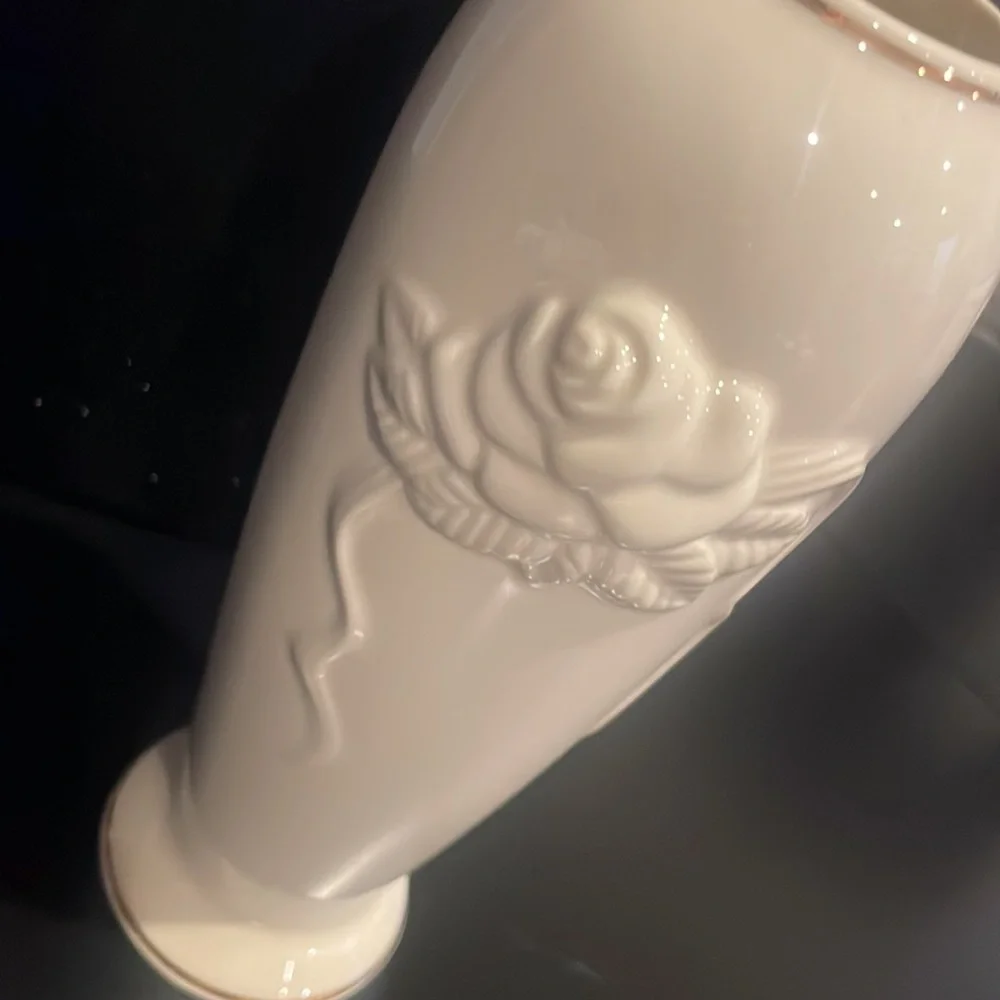 Lenox China Rose Bud Vase Creamy Color Gold Rim Band Floral Rose Front Vintage